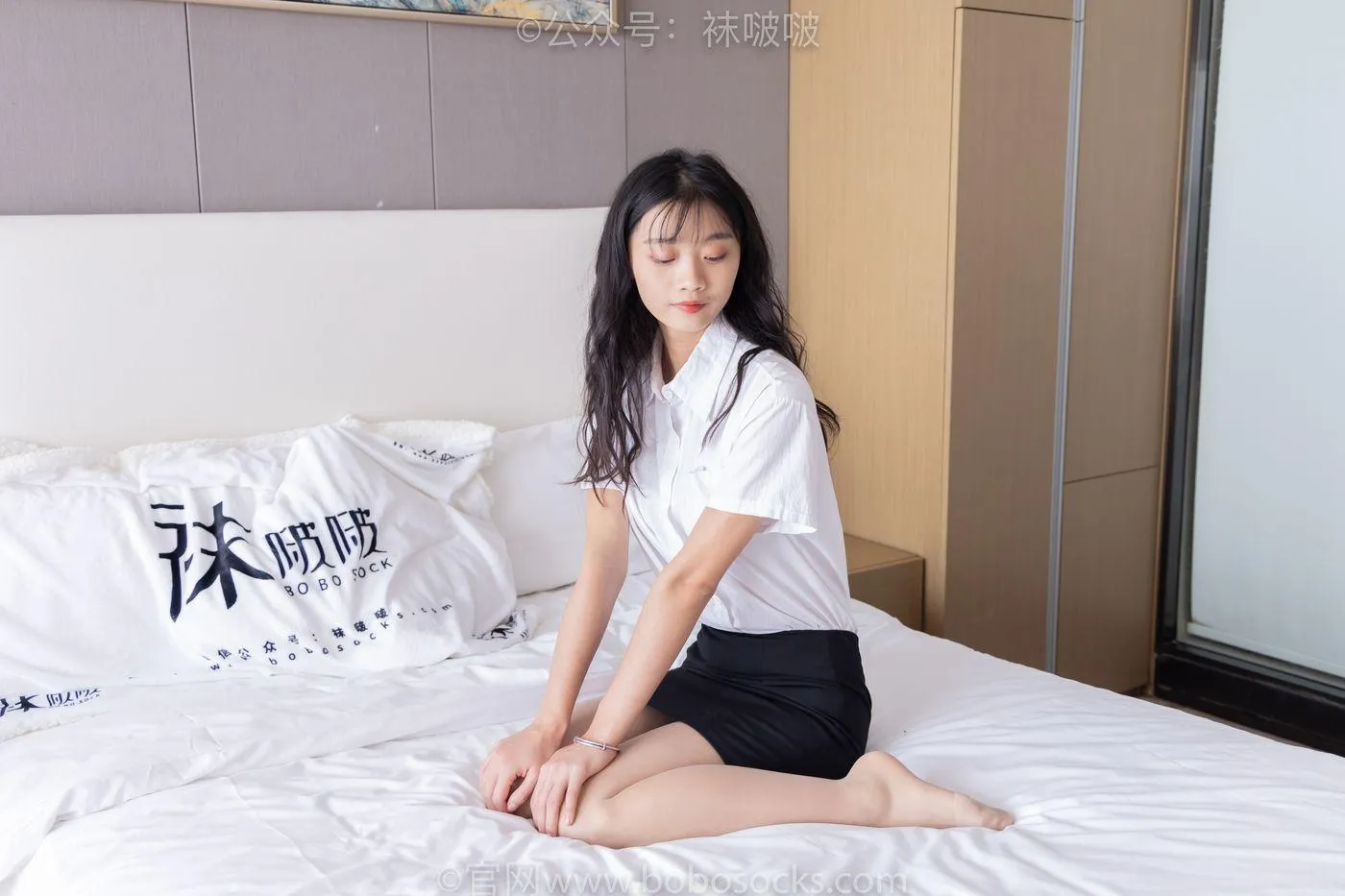 [BoBoSocks袜啵啵]NO.071 涵涵-OL制服、高跟鞋、肉丝 [145P]插图1